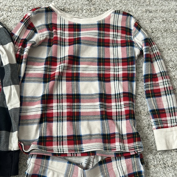 Old Navy Gender Neutral PJs SOME MARKER STAINS  Plaid Buffalo Check - Picture 2 of 8